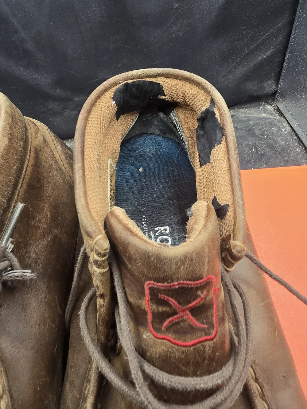 Twisted X Men's Brown Leather Chukka Boots